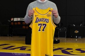 南宫体育-东契奇迎来十赛季高光表现，西班牙队球迷沸腾！的简单介绍