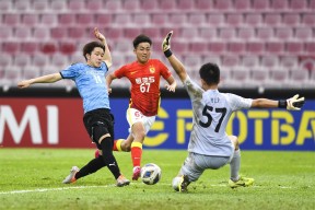 南宫体育-关于里程碑夜广州队调整名单，欧联赛前刷纪录，气氛紧张，赛程密集仍需轮换的信息